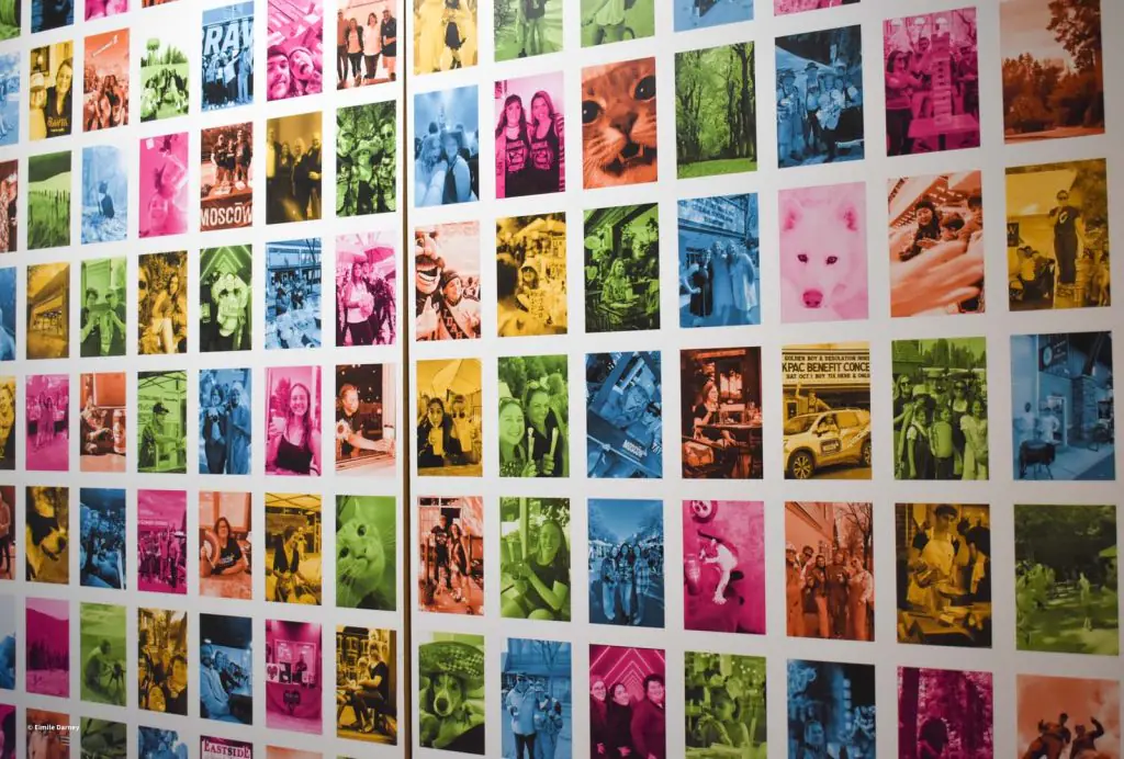 Multi-colored photo wall at the Moscow Visitor Center